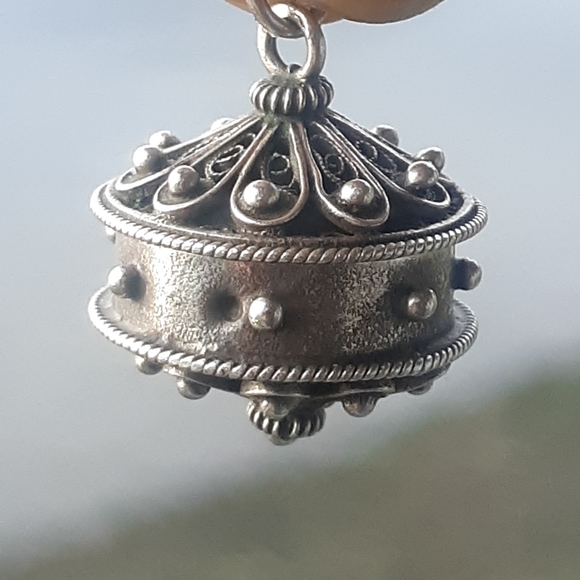 Antique Victorian Spanish 800 Silver Filigree Pomander Perfume Pendant Charm - Picture 2 of 8